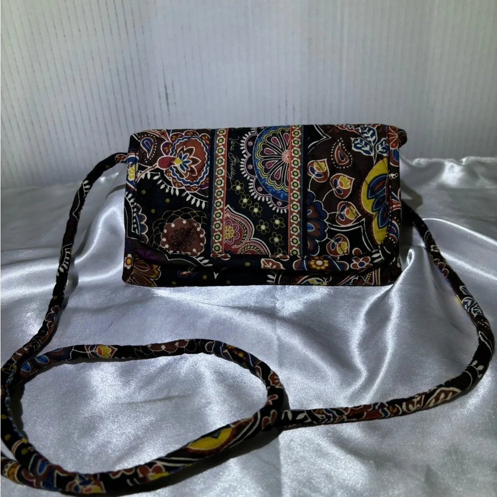Vera Bradley crossbody Tri fold wallet purse. ID slot card storage Velcr…